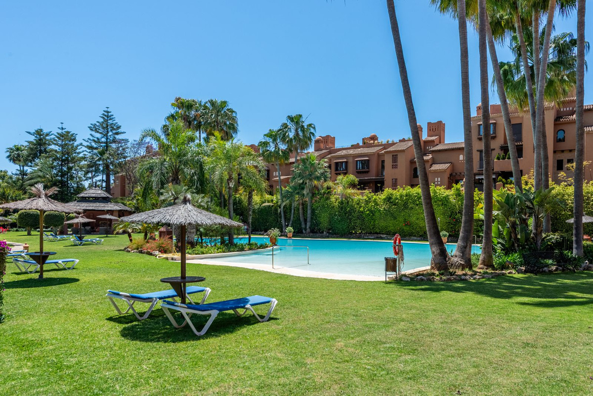 Appartement te koop in Guadalmina Baja | 2 slaapkamers H5367847