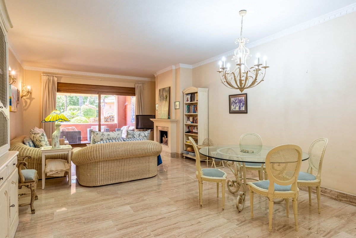 Appartement te koop in Guadalmina Baja | 2 slaapkamers H5367847