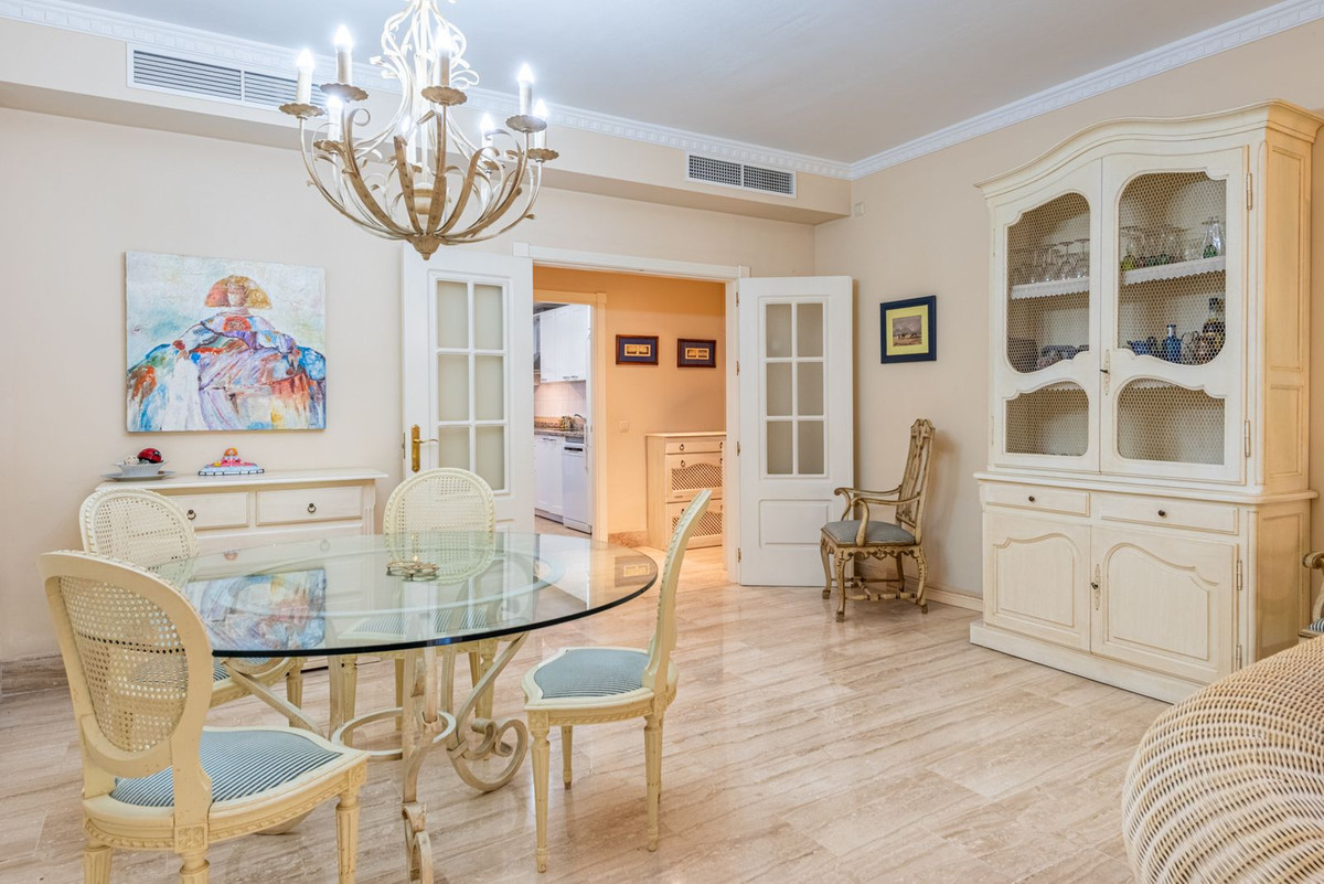 Appartement te koop in Guadalmina Baja | 2 slaapkamers H5367847