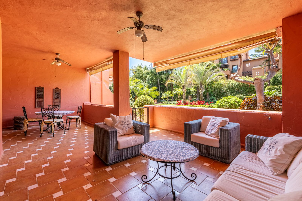 Appartement te koop in Guadalmina Baja | 2 slaapkamers H5367847