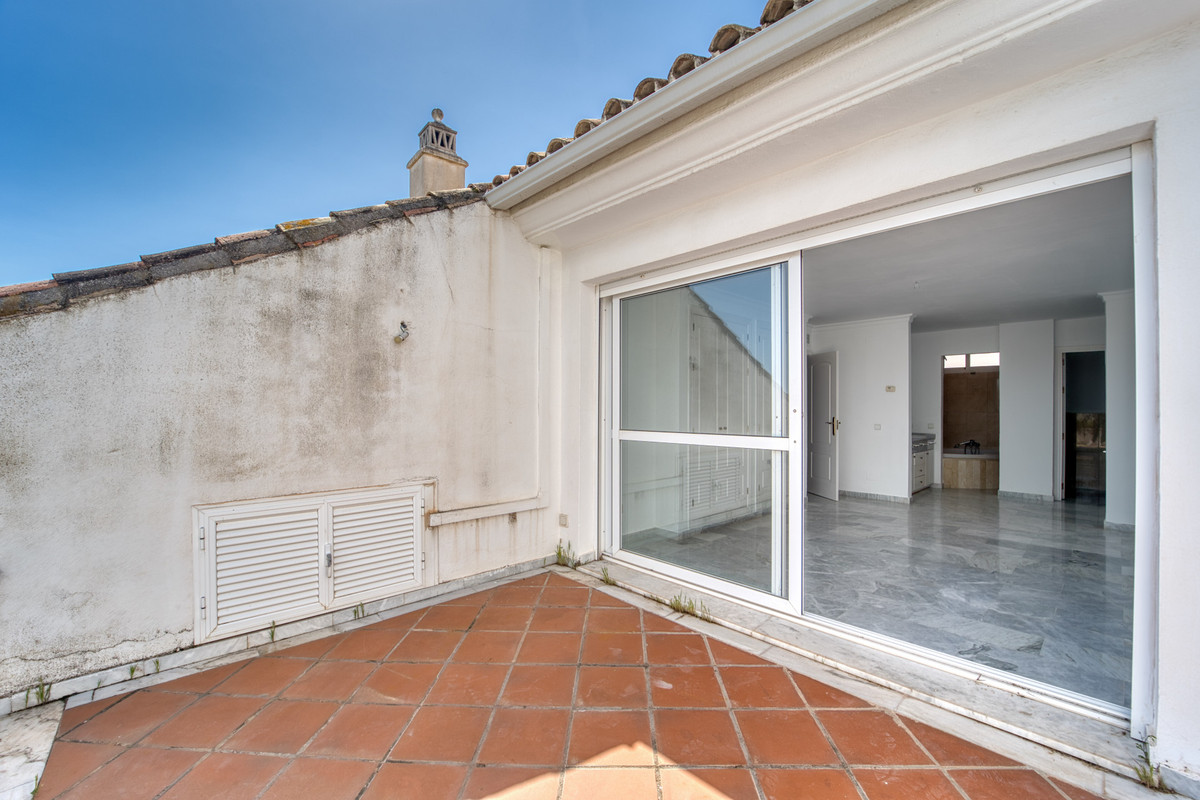 Appartement te koop in Guadalmina Baja | 5 slaapkamers H5391661