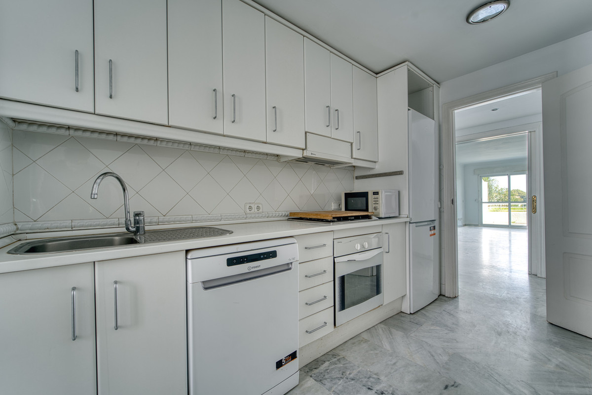 Appartement te koop in Guadalmina Baja | 5 slaapkamers H5391661