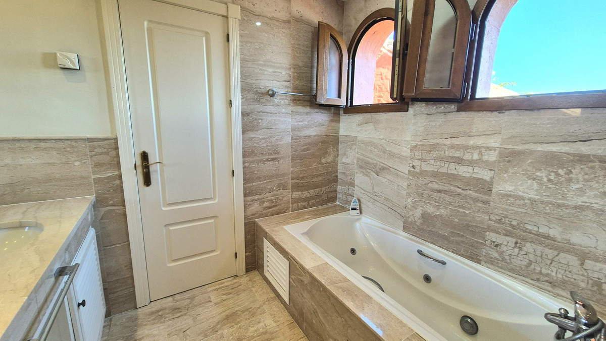 Property main view 40
