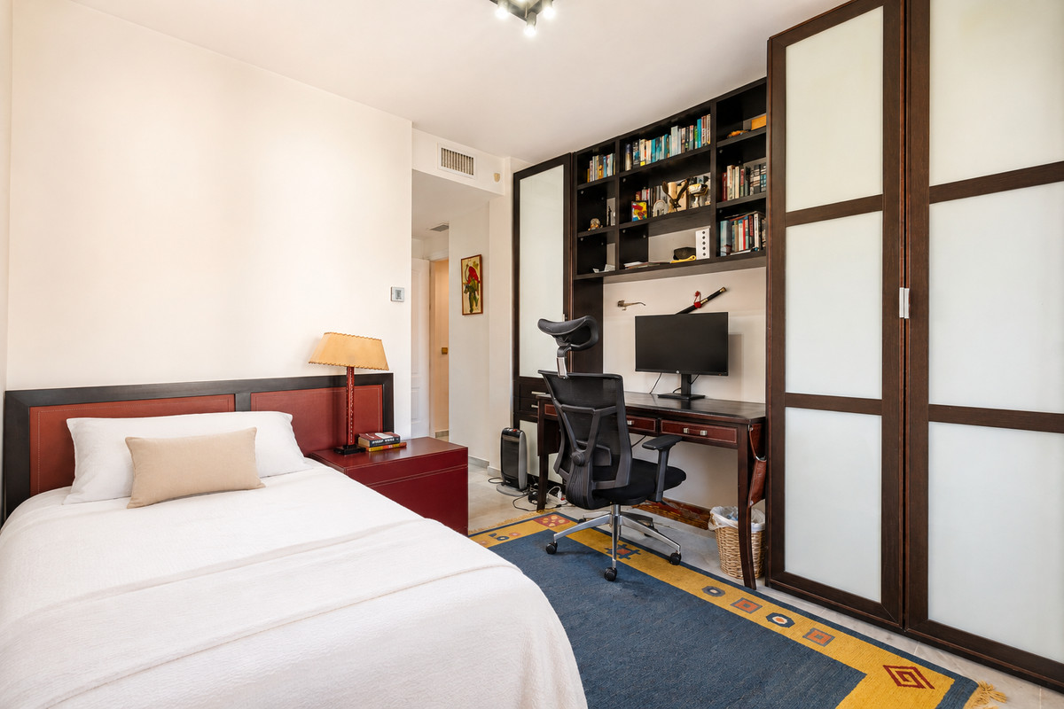 Appartement te koop in Guadalmina Baja | 4 slaapkamers H5463343