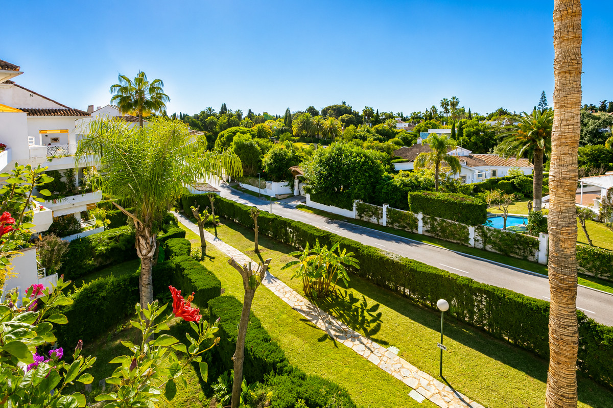 Appartement te koop in Guadalmina Baja | 4 slaapkamers H5463343