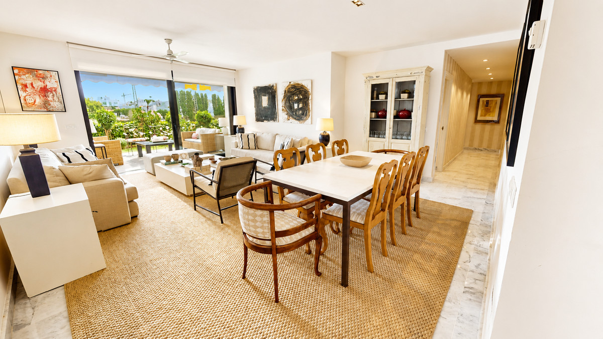 Appartement te koop in Guadalmina Baja | 4 slaapkamers H5463418