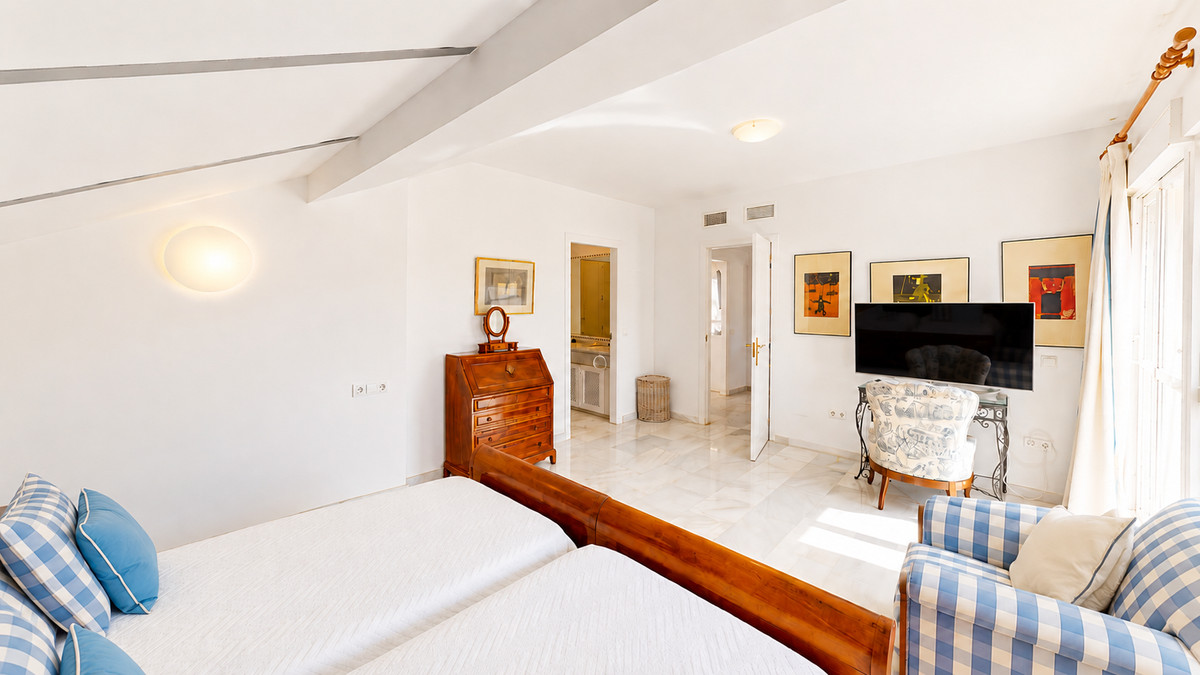Appartement te koop in Guadalmina Baja | 4 slaapkamers H5465584