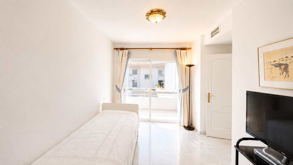 Appartement te koop in Guadalmina Baja | 4 slaapkamers H5465584