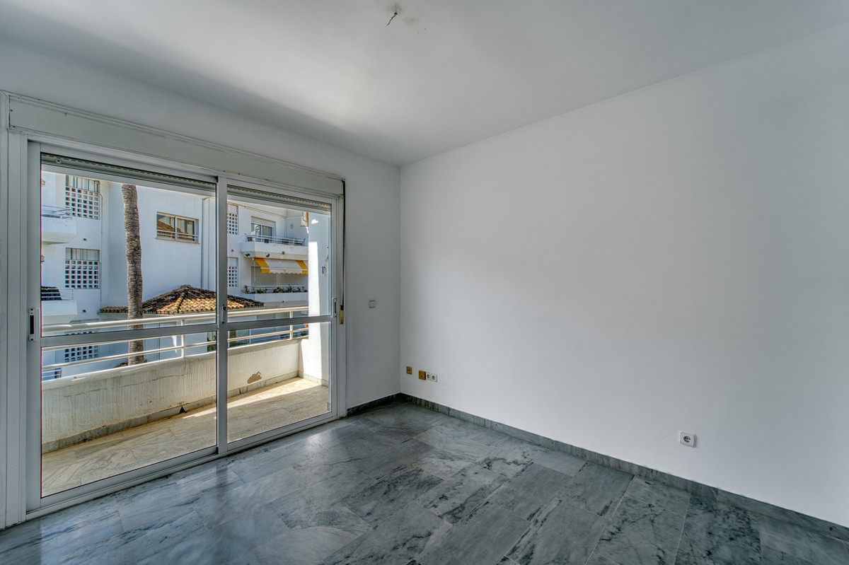 Appartement te koop in Guadalmina Baja | 5 slaapkamers H5471539
