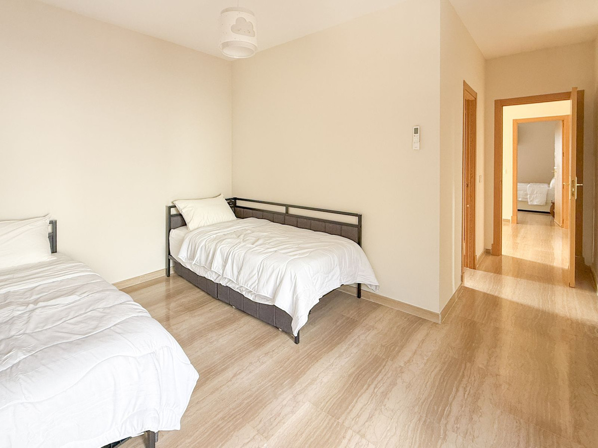 Huis te koop in Guadalmina Baja | 4 slaapkamers H5480920