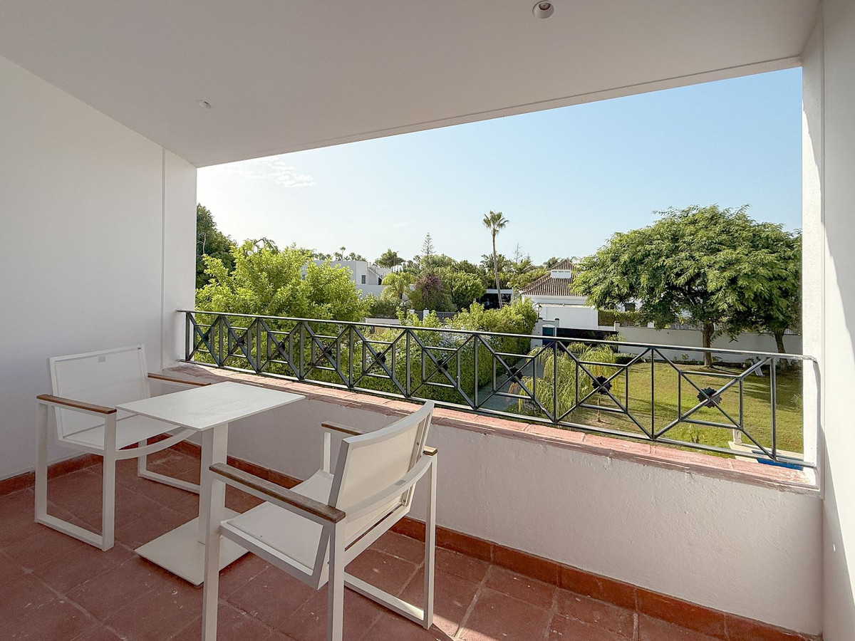 Huis te koop in Guadalmina Baja | 4 slaapkamers H5480920