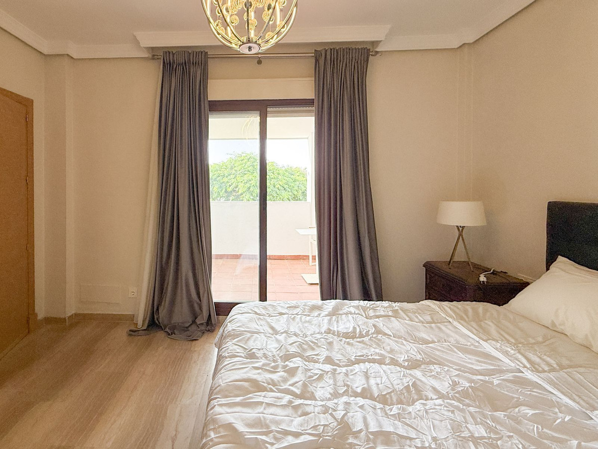 Huis te koop in Guadalmina Baja | 4 slaapkamers H5480920