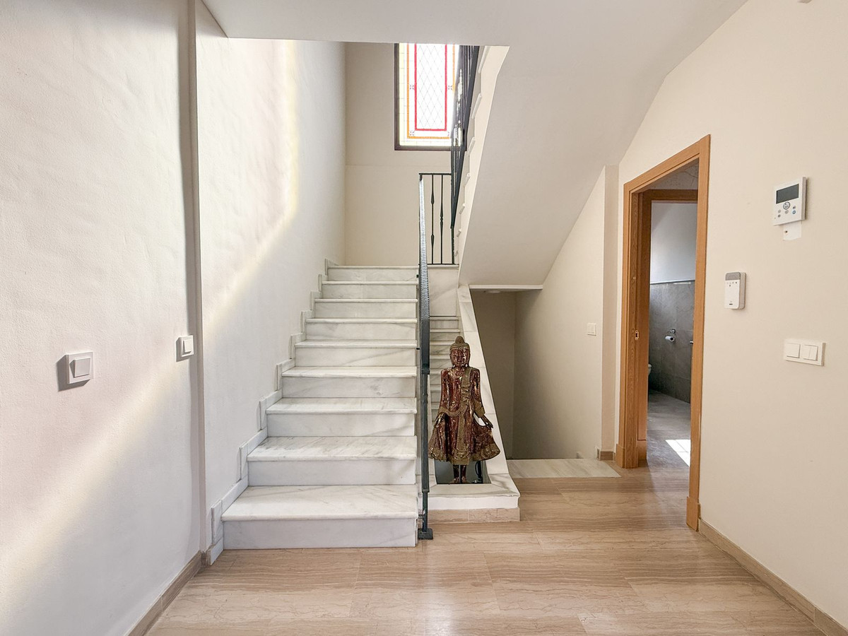 Huis te koop in Guadalmina Baja | 4 slaapkamers H5480920
