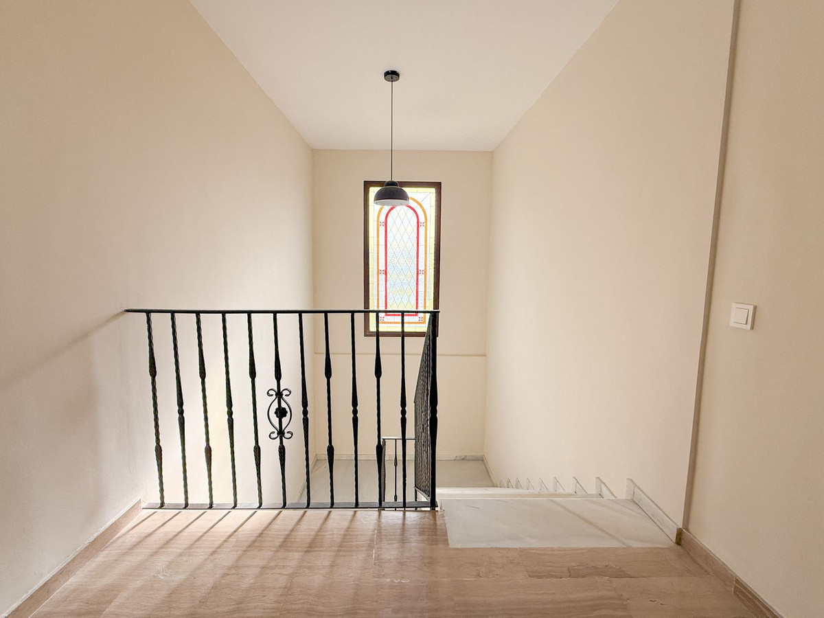 Huis te koop in Guadalmina Baja | 4 slaapkamers H5480920