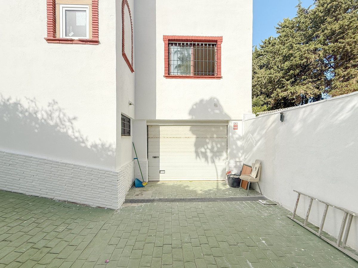 Huis te koop in Guadalmina Baja | 4 slaapkamers H5480920