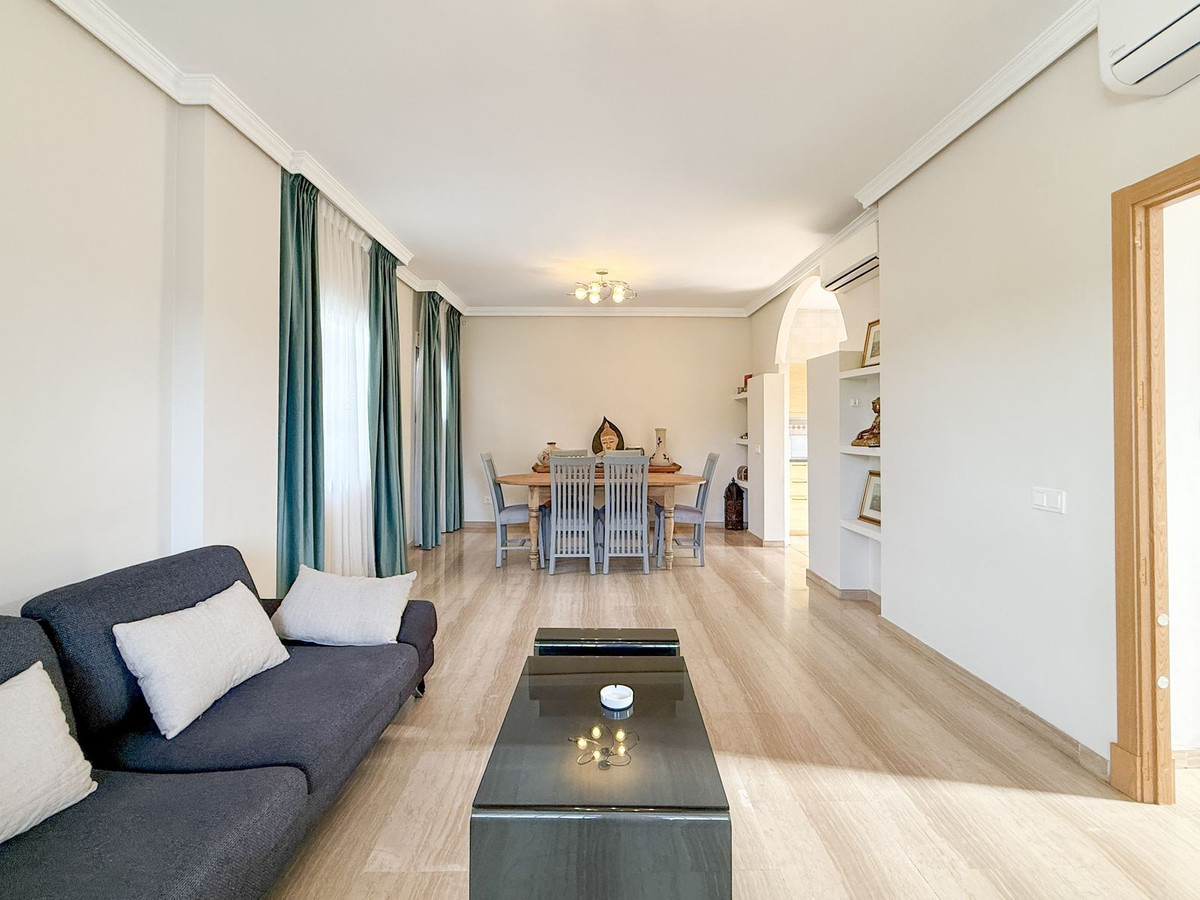 Huis te koop in Guadalmina Baja | 4 slaapkamers H5480920