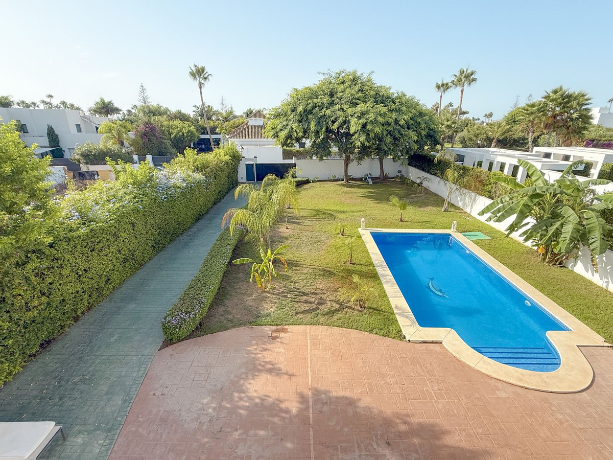 Huis te koop in Guadalmina Baja | 4 slaapkamers H5480920