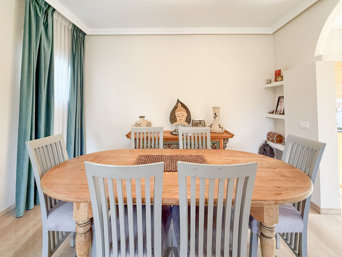 Huis te koop in Guadalmina Baja | 4 slaapkamers H5480920