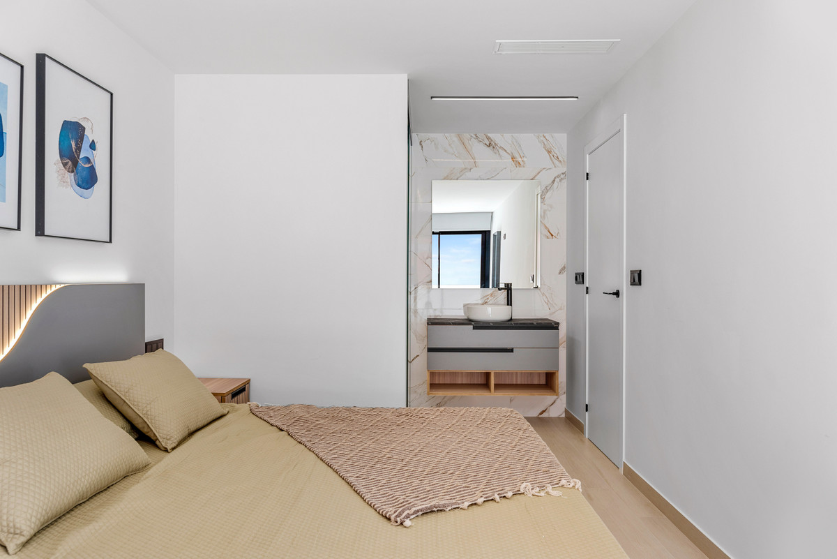 Appartement te koop in Guardamar del Segura | 2 - 3 slaapkamers H5286844