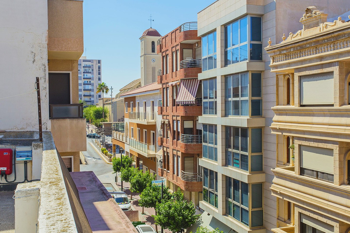 Appartement te koop in Guardamar del Segura | 4 slaapkamers H5295373