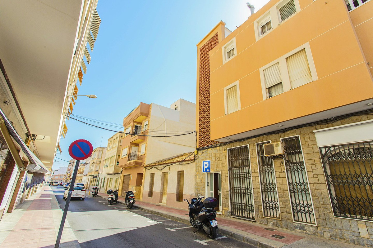 Appartement te koop in Guardamar del Segura | 4 slaapkamers H5295373