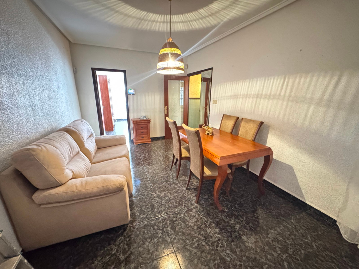 Appartement te koop in Guardamar del Segura | 4 slaapkamers H5316529