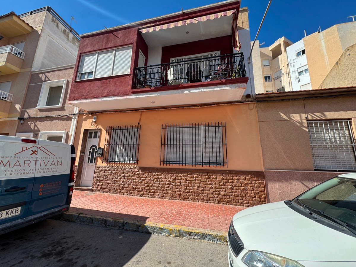 Appartement te koop in Guardamar del Segura | 4 slaapkamers H5316529