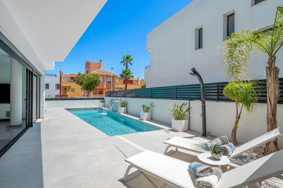 Appartement te koop in Guardamar del Segura | 4 slaapkamers H5455153
