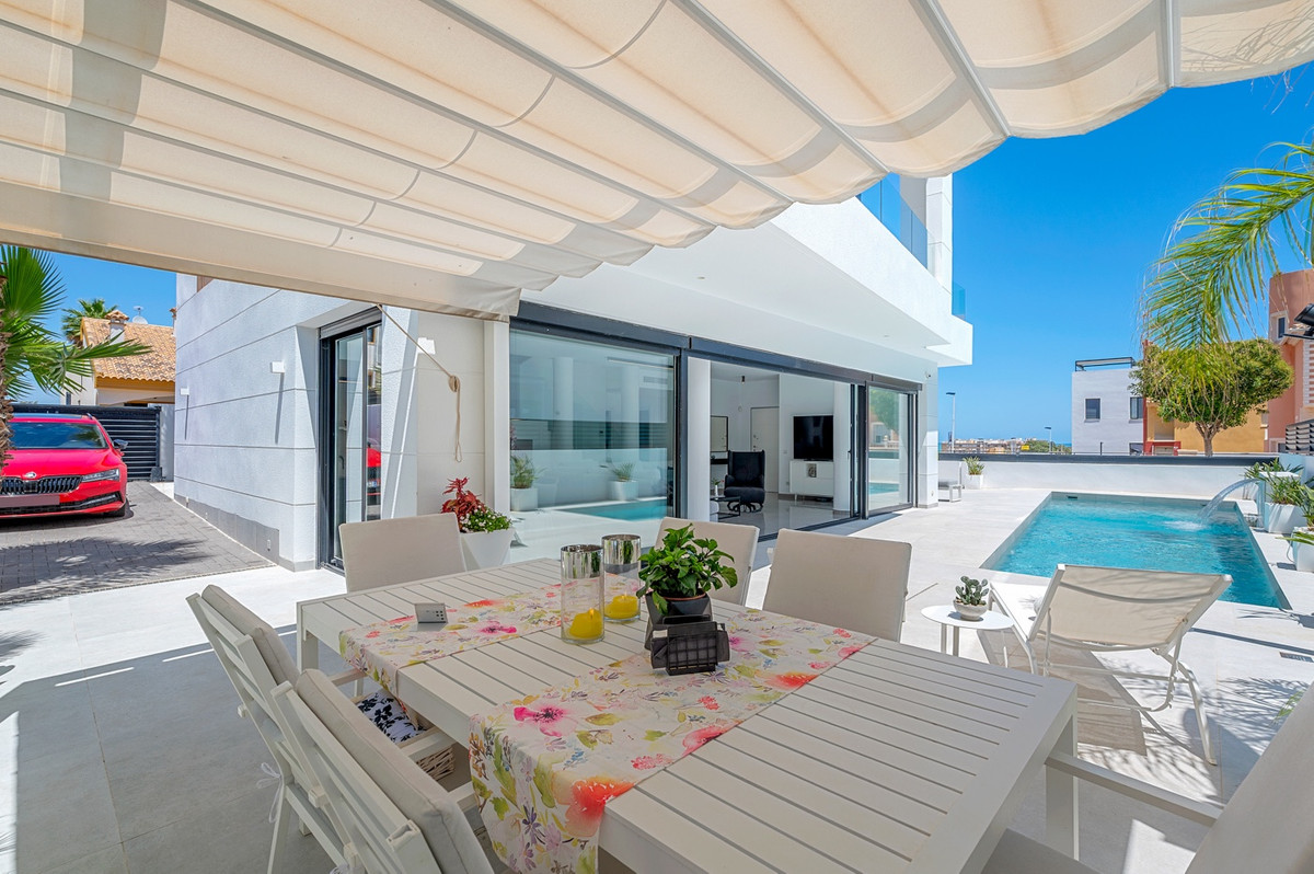 Appartement te koop in Guardamar del Segura | 4 slaapkamers H5455153