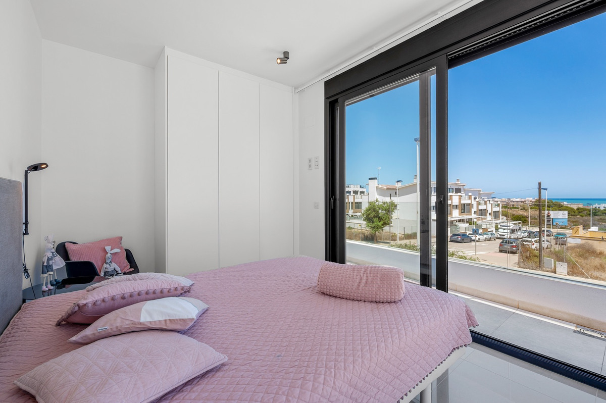 Appartement te koop in Guardamar del Segura | 4 slaapkamers H5455153