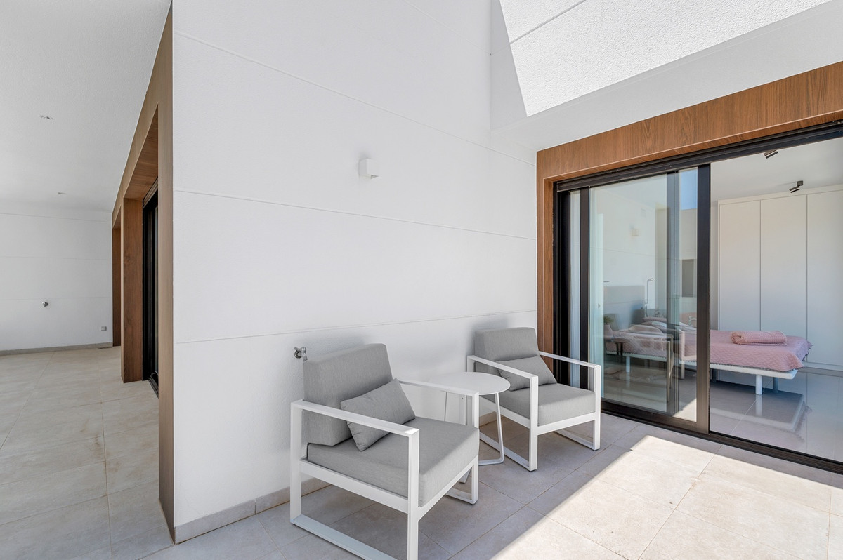 Appartement te koop in Guardamar del Segura | 4 slaapkamers H5455153