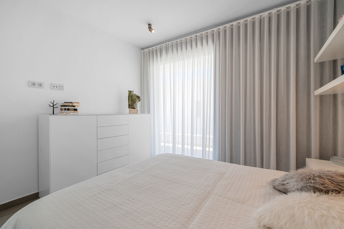 Appartement te koop in Guardamar del Segura | 4 slaapkamers H5455153
