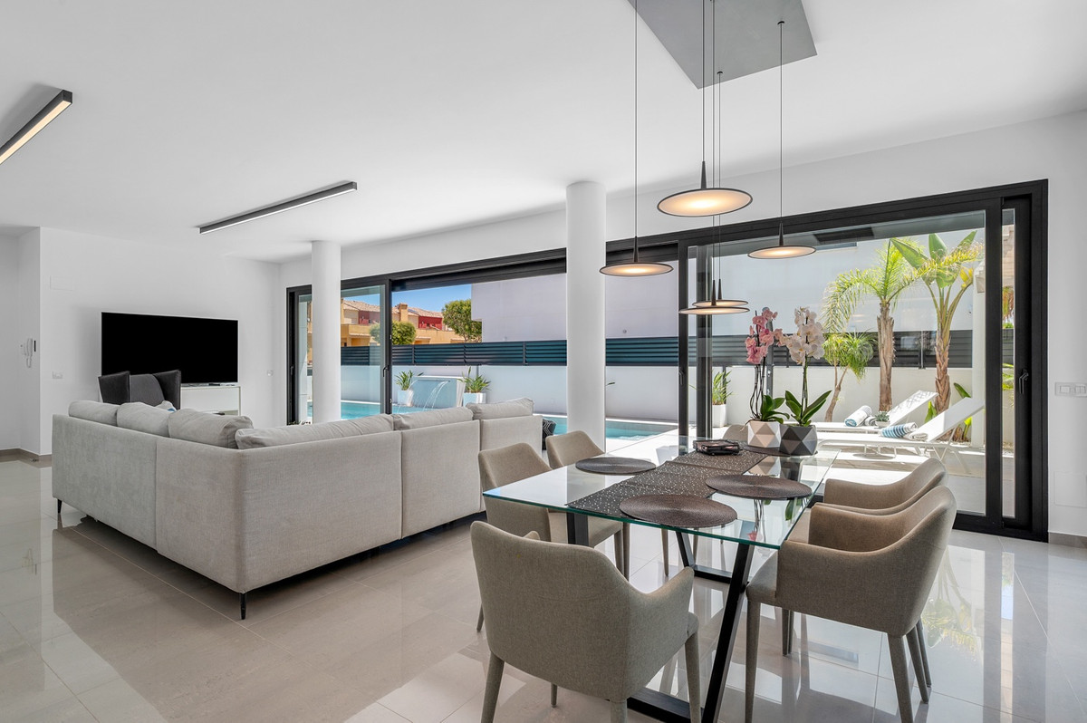 Appartement te koop in Guardamar del Segura | 4 slaapkamers H5455153