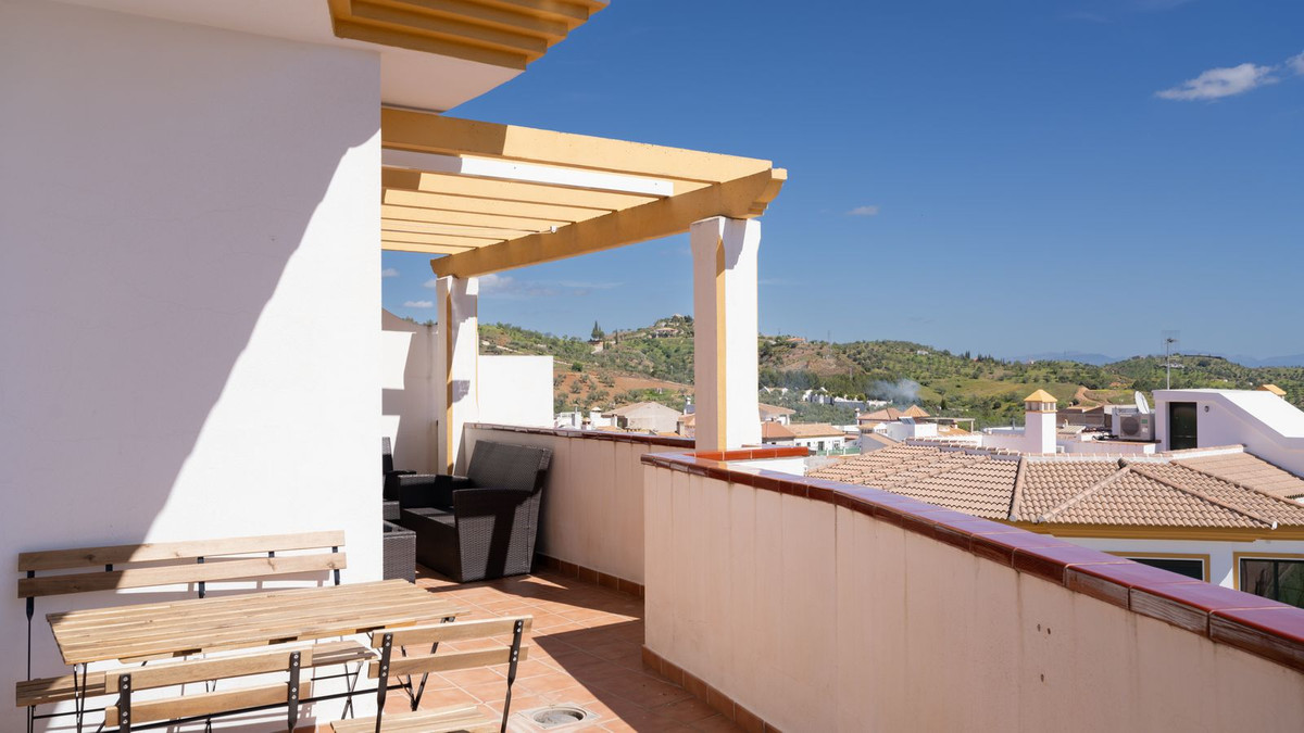Penthouse in Guaro-14