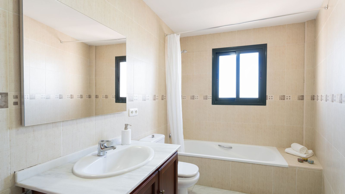 Penthouse in Guaro-15