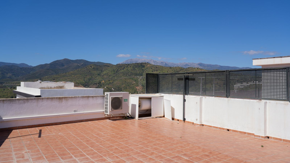 Penthouse in Guaro-21