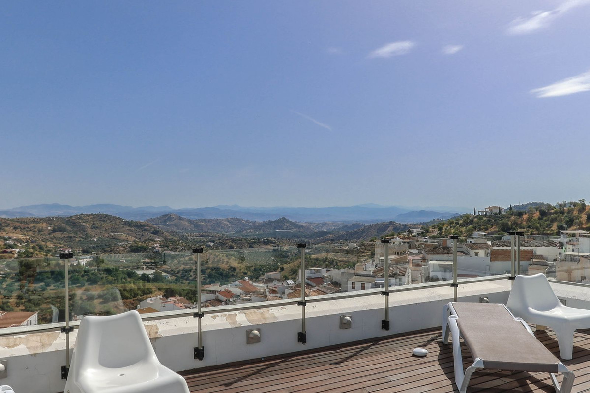 Appartement te koop in Guaro | 2 slaapkamers H5057464