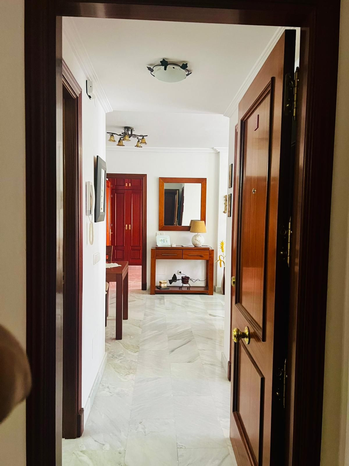 Appartement te koop in Guaro | 2 slaapkamers H5145976