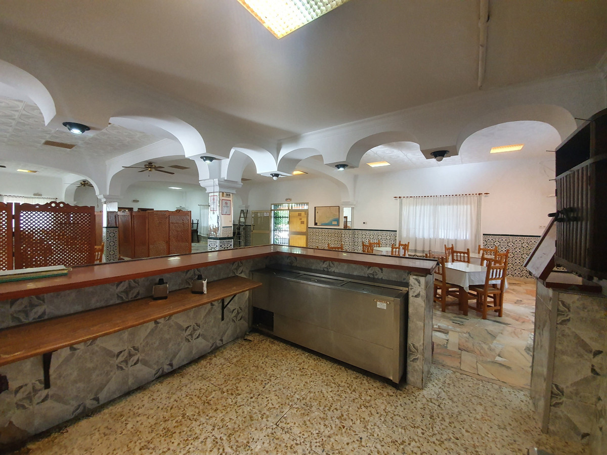 Vrijstaande Villa te koop in Guaro | 5 slaapkamers H5329663