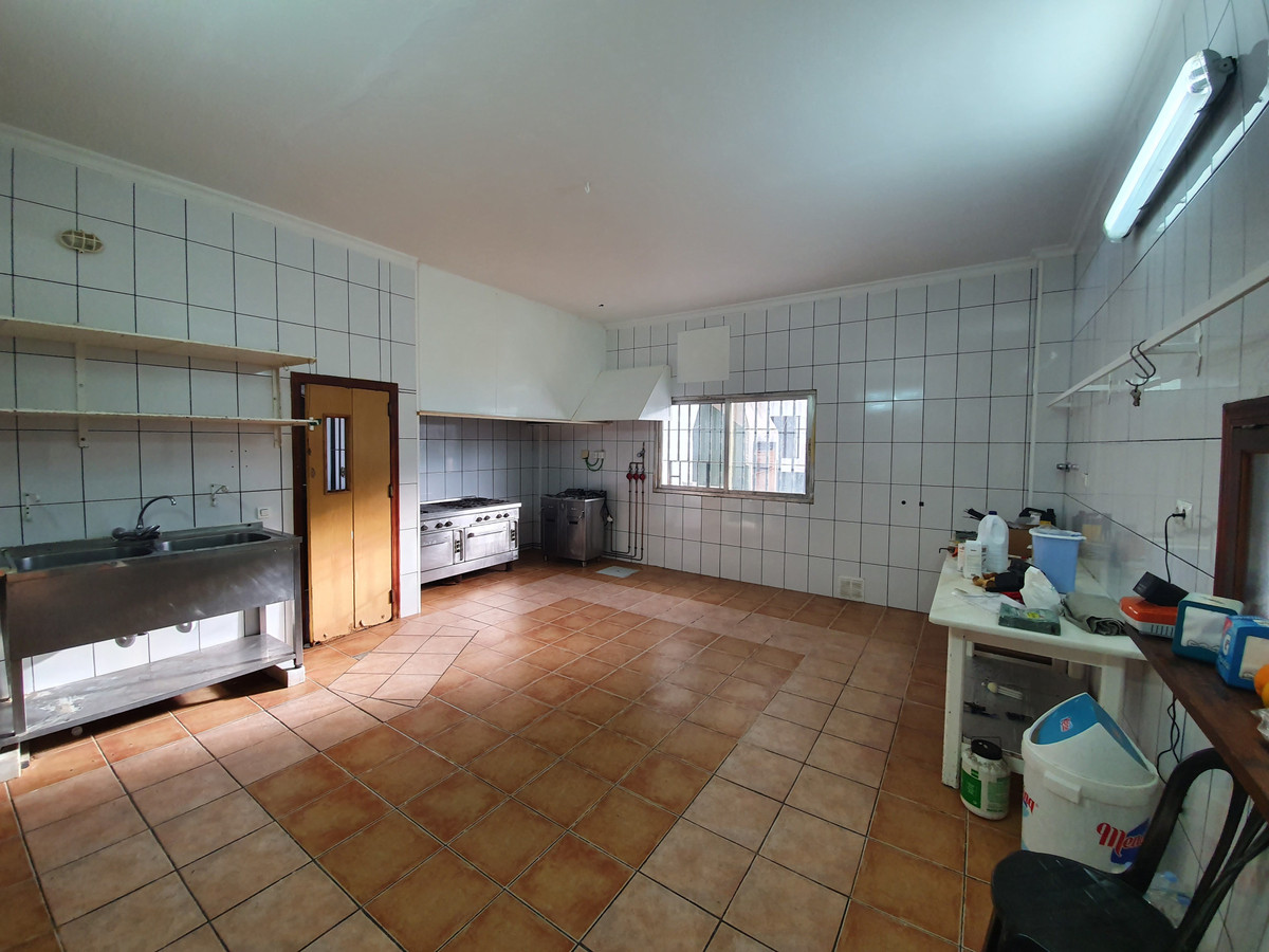 Vrijstaande Villa te koop in Guaro | 5 slaapkamers H5329663