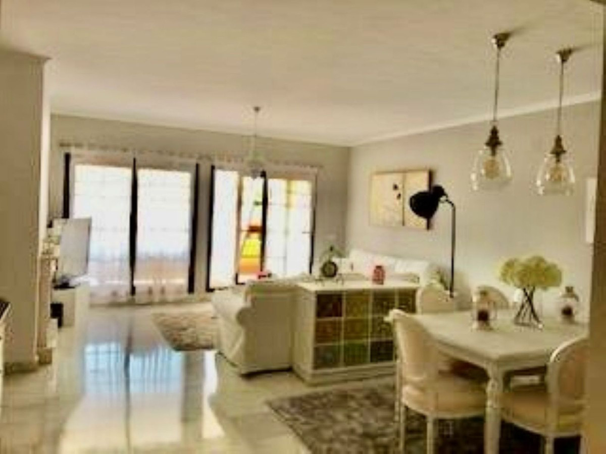 Tussenverdieping Appartement in Hacienda del Sol-10