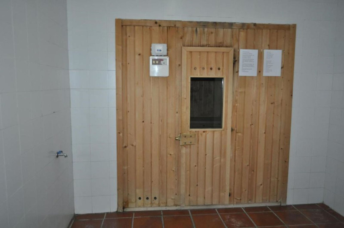 Tussenverdieping Appartement in Hacienda del Sol-29