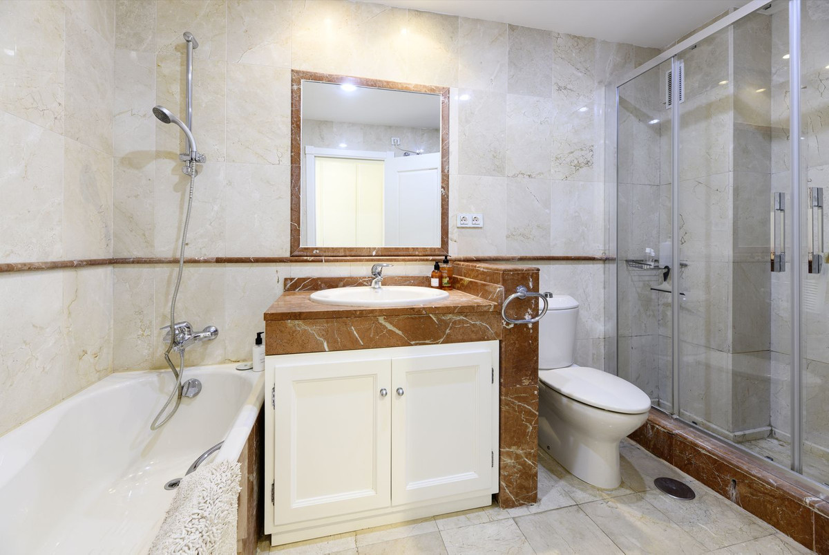 Appartement te koop in Hacienda del Sol | 2 slaapkamers H5182555