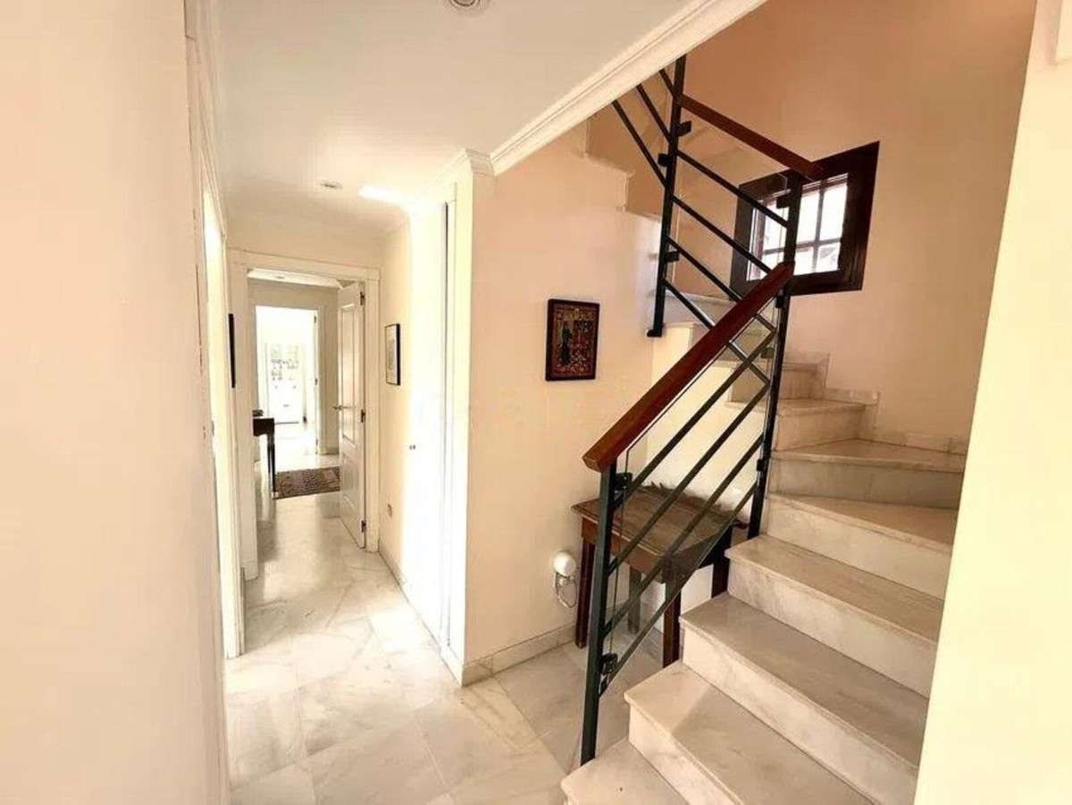 Appartement te koop in Hacienda del Sol | 5 slaapkamers H5258671