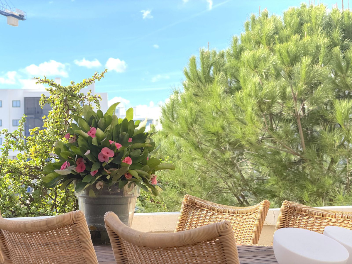 Appartement te koop in Higueron | 2 slaapkamers H5249311