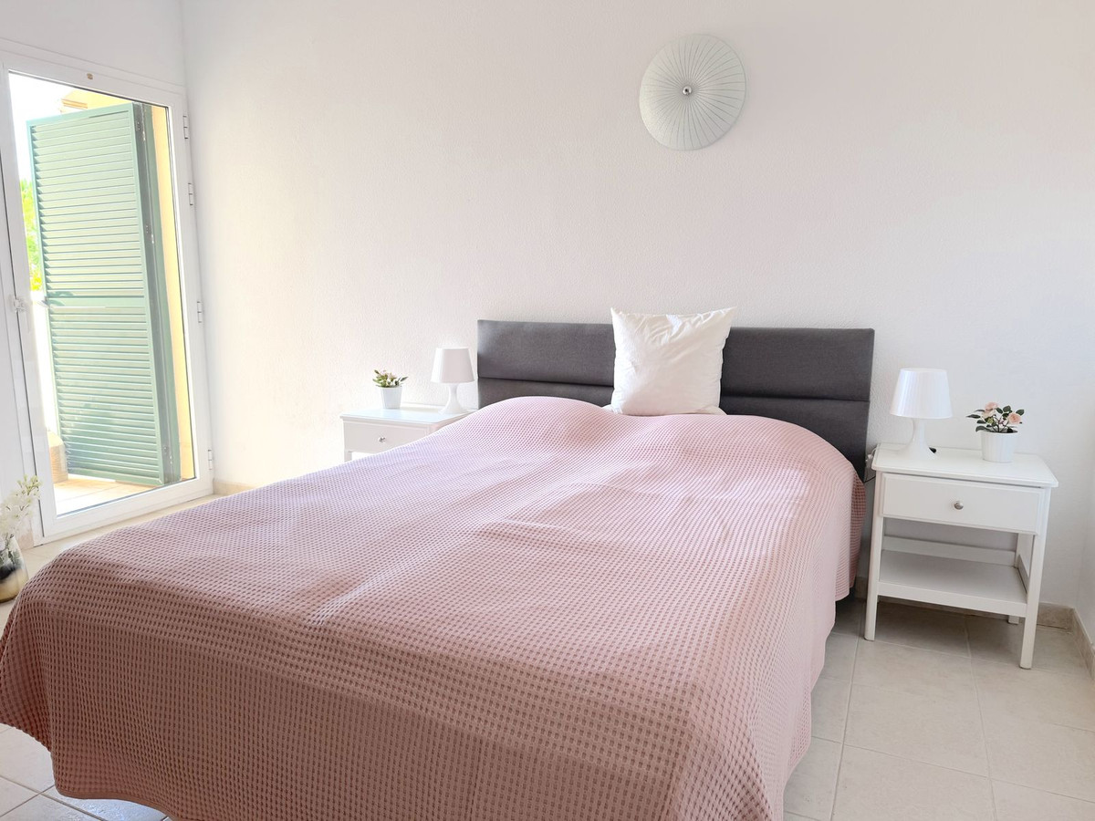 Appartement te koop in Higueron | 2 slaapkamers H5249311