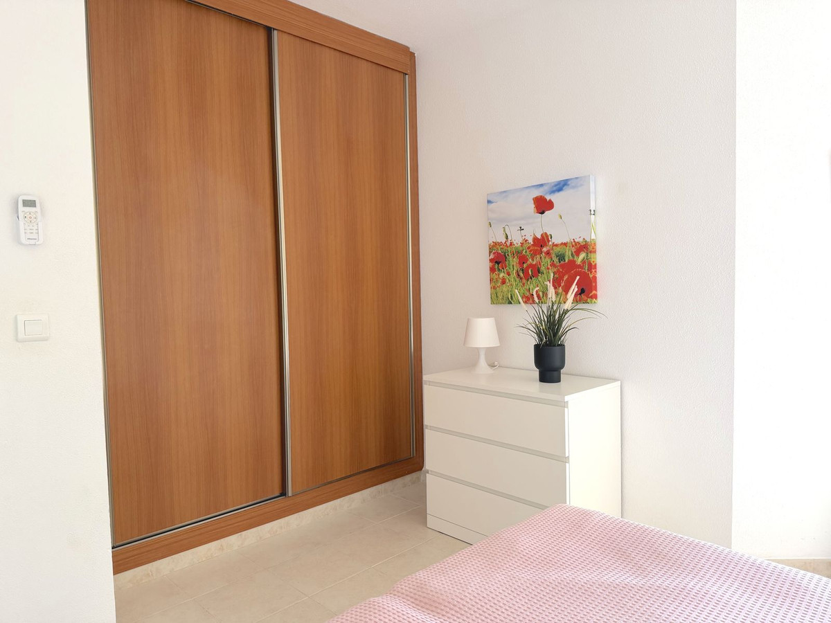 Appartement te koop in Higueron | 2 slaapkamers H5249311