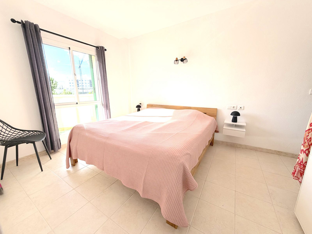 Appartement te koop in Higueron | 2 slaapkamers H5249311