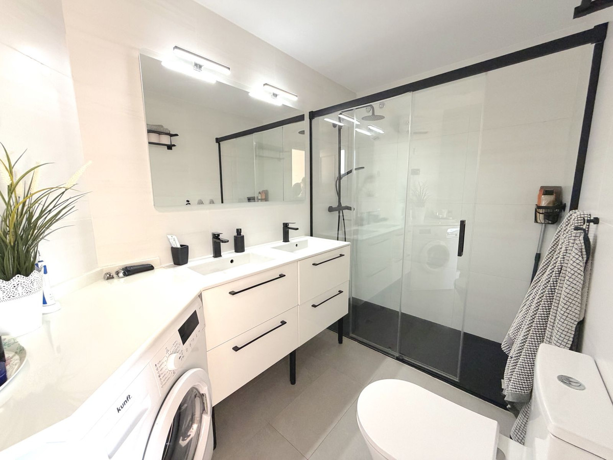 Appartement te koop in Higueron | 2 slaapkamers H5249311