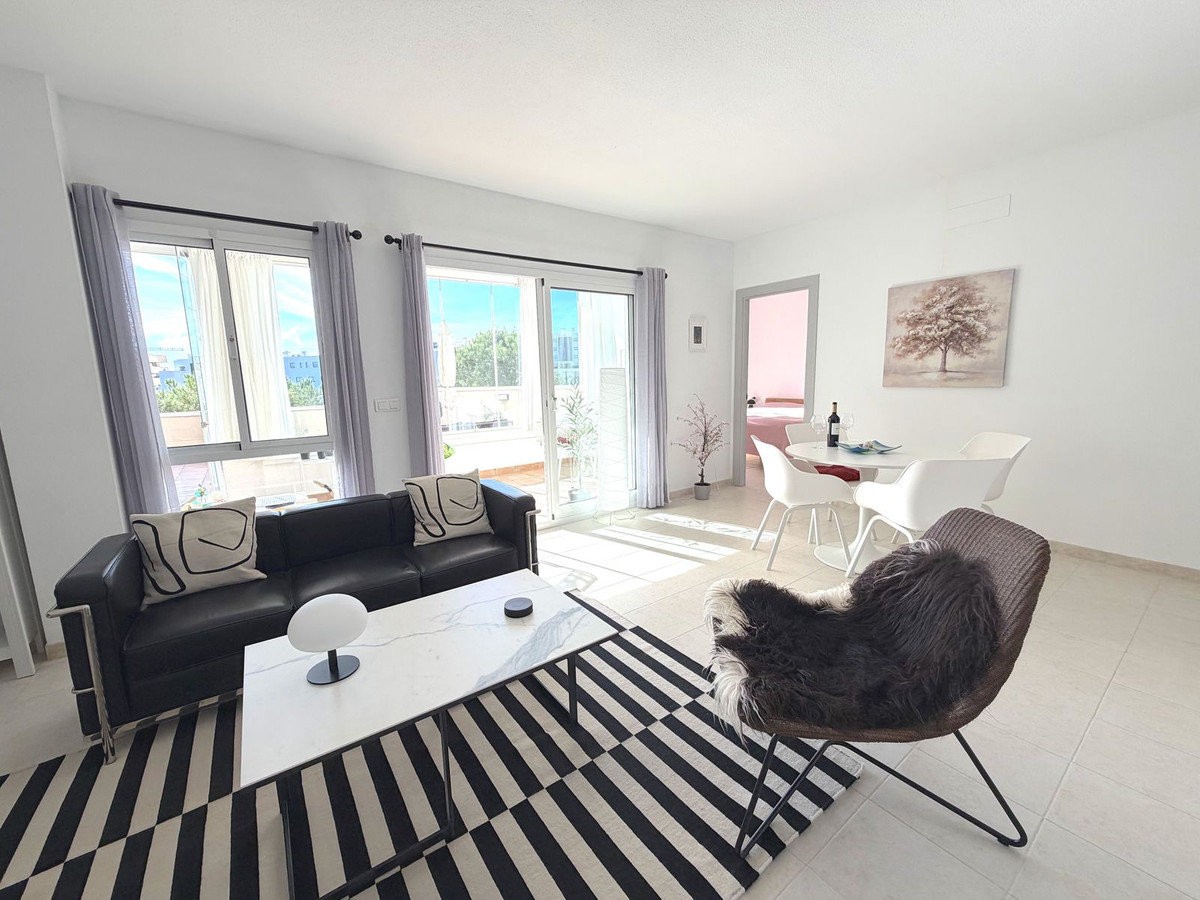 Appartement te koop in Higueron | 2 slaapkamers H5249311